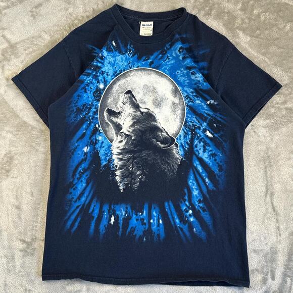 Gildan Other - Vintage Wolf Howling At Moon Graphic T Shirt Blue Gildan Heavy Cotton Mens M